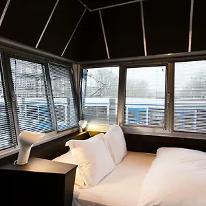 https://sweets-wiegbrug.utrechthotels.net